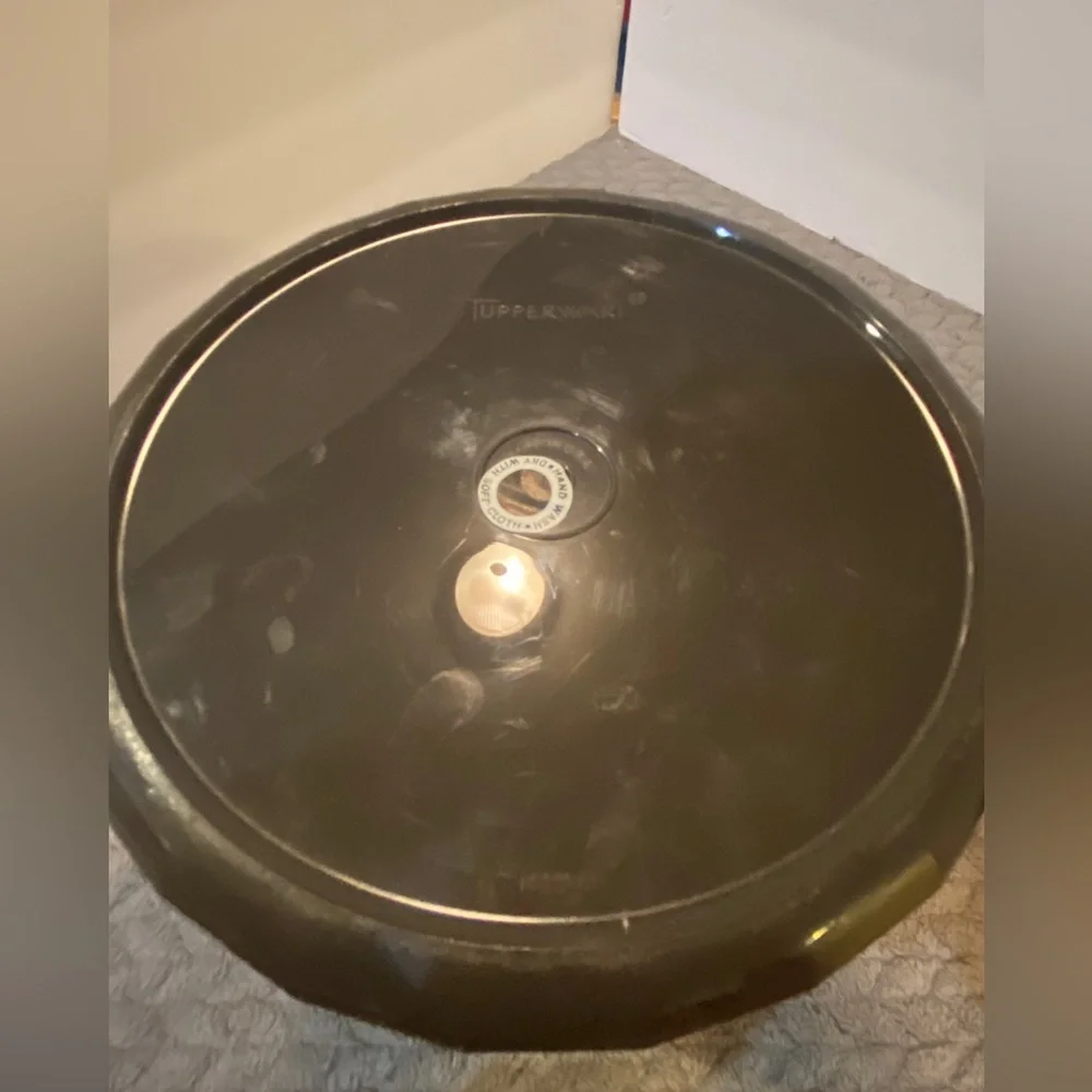 Tupperware Ice Bucket - Picture 4 of 6